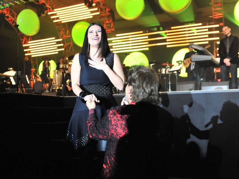 Laura Pausini Juan Gabriel